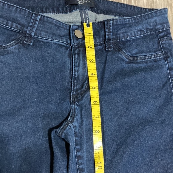 Ann Taylor Skinny Jeans 6 - Picture 5 of 13